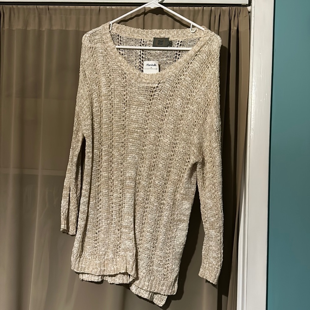 NWT open weave sweater. Very soft